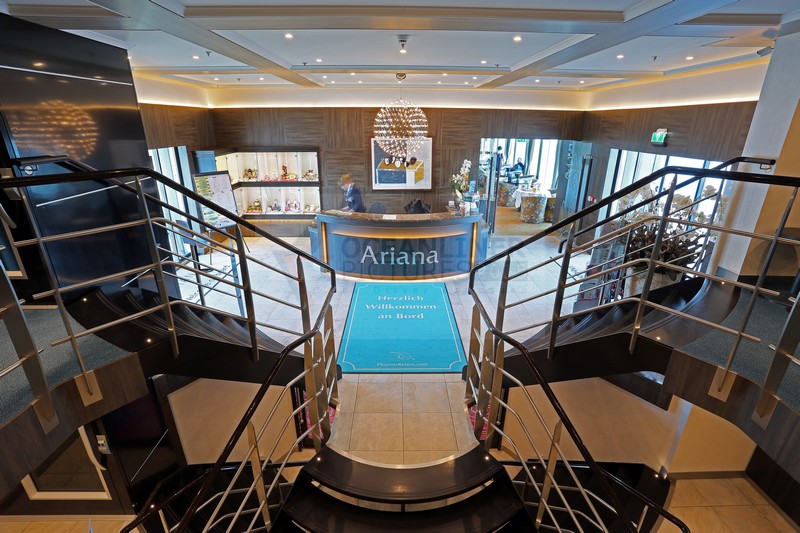 Foyer und Rezeption MS Ariana Foto: Oceanliner Pictures