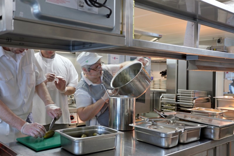 Küche vom Flusskreuzfahrtschiff MS Ariana Foto: Oceanliner Pictures