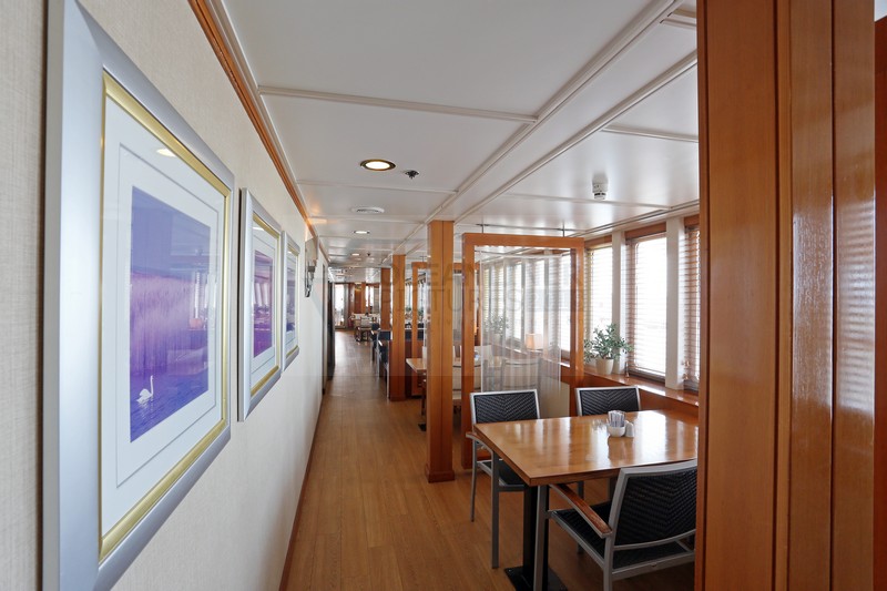 Verandah-Restaurant MS Berlin Foto: Oceanliner Pictures