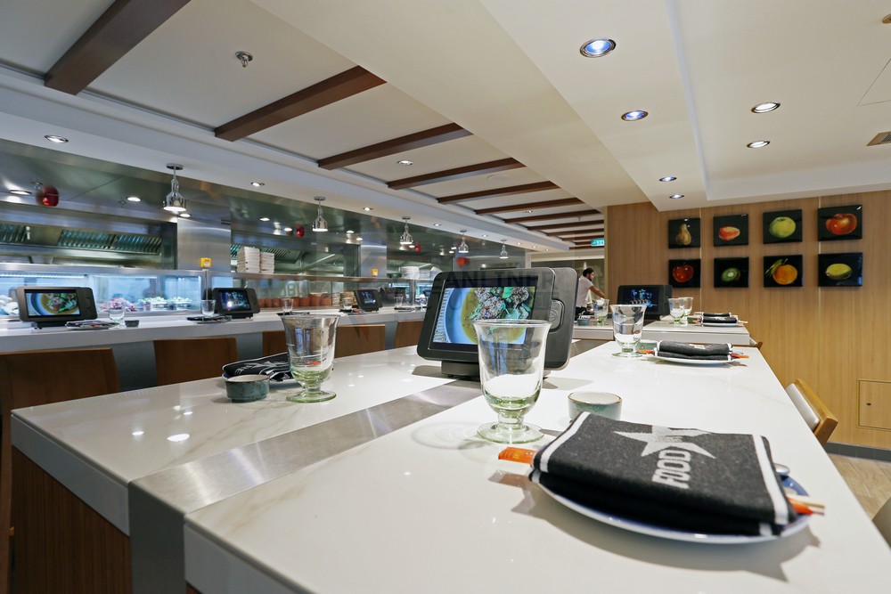 Food Republic Restaurant Norwegian Escape Foto: Oceanliner Pictures
