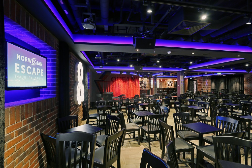 Headliners Comedy Club Norwegian Escape Foto: Oceanliner Pictures